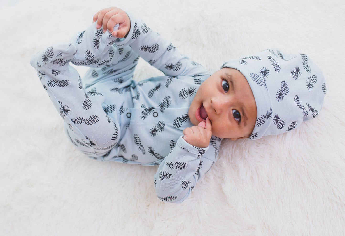 Socks Romper - Grey pineapples