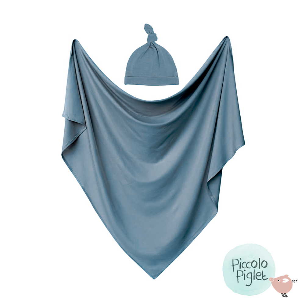 Baby Blanket with Knotted Cap (Teal Blue)