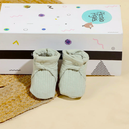 Newborn Baby Knitted Socks Booties (Mint Green)