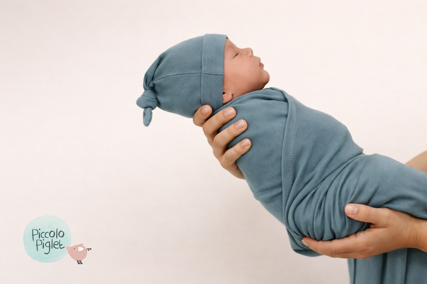 Baby Blanket with Knotted Cap (Teal Blue)