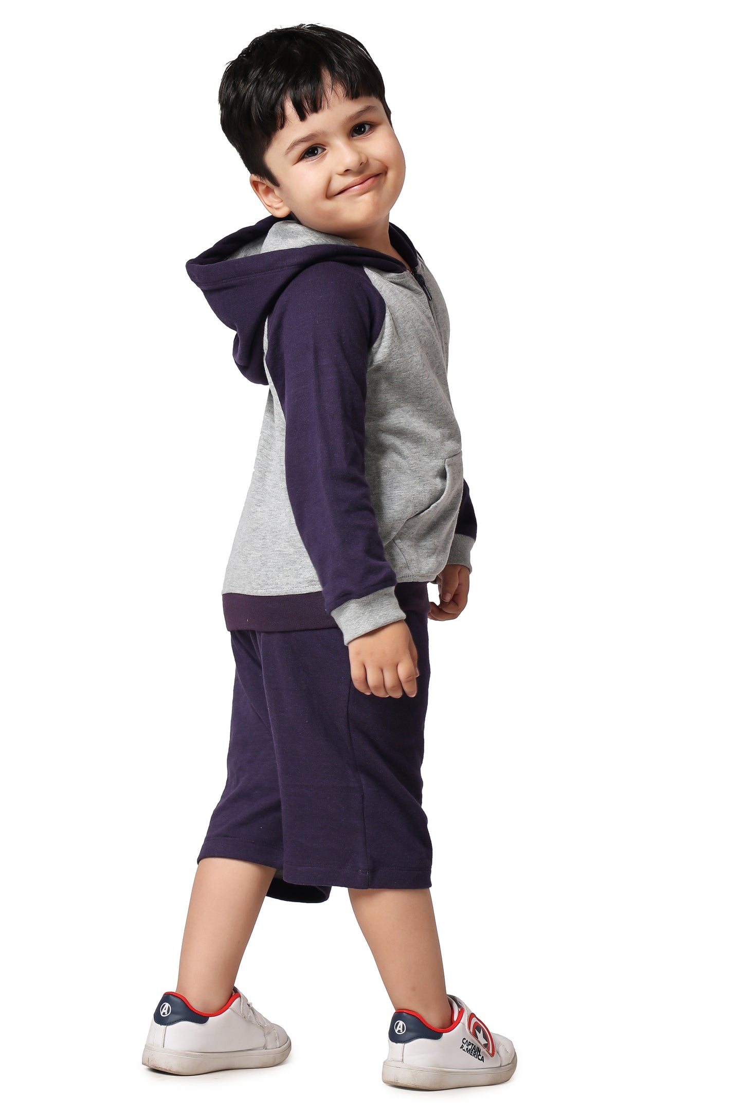 Hoody Sweatshirt With Shorts